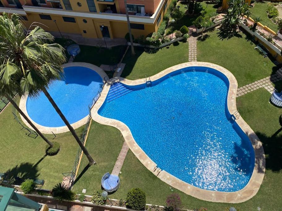 Torremolinos, Playa Del Bajondillo, Primera Linea Exterior foto